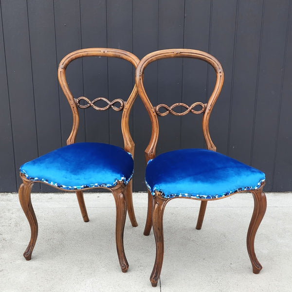Blue Velvet – Chairs